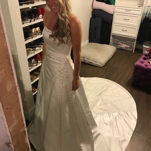 Maggie Sottero Mackenzie gown in Diamond white